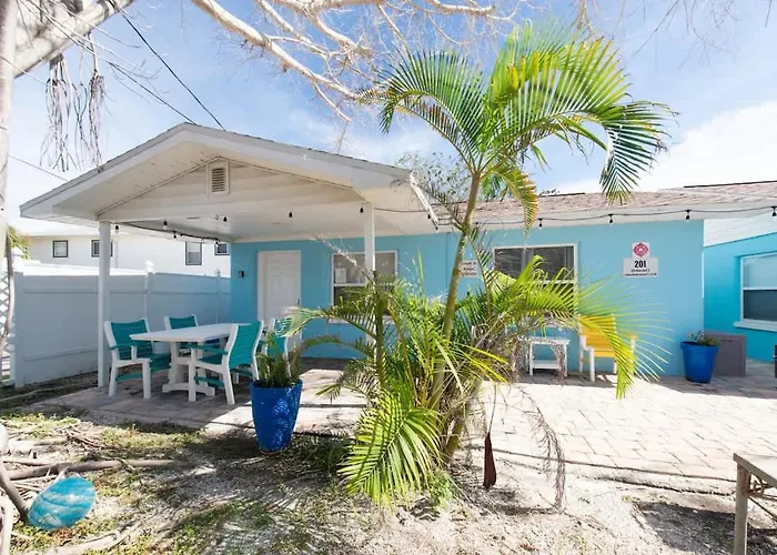 Charming Beachside Retreat #3 - Steps To The Ferienhaus *
